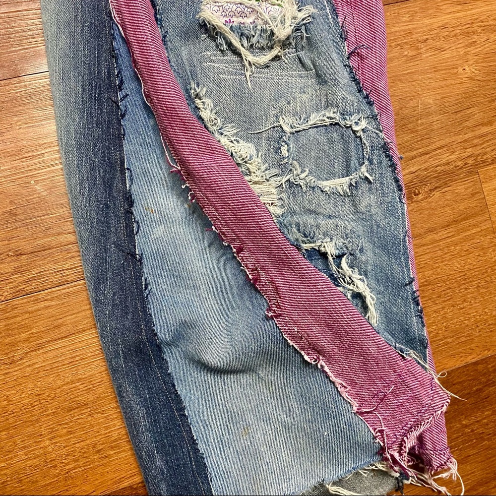 SOLD!! Indyvin up-cycled 1970s Levi’s jeans - Picture 5 of 16
